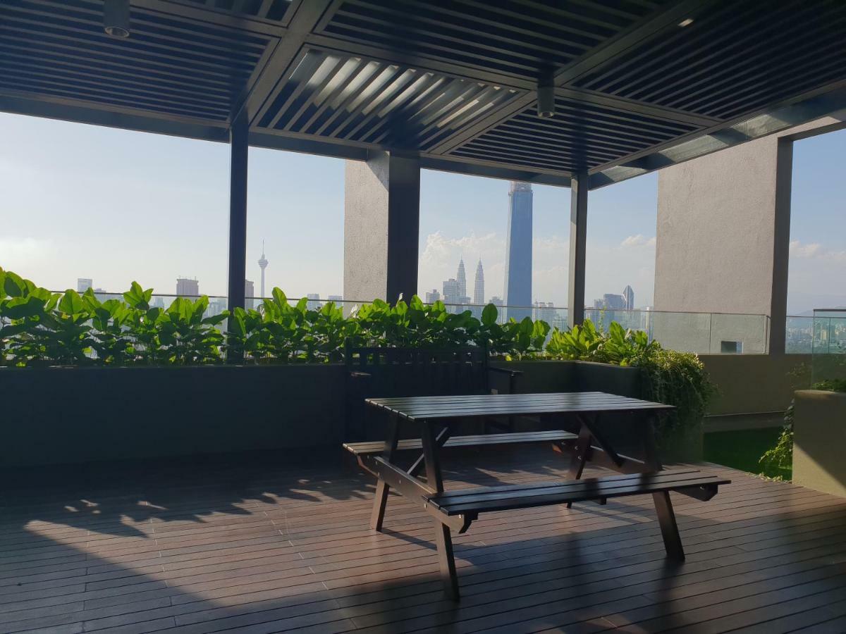 Sunway Velocity V Residence Suites Kuala Lumpur Esterno foto